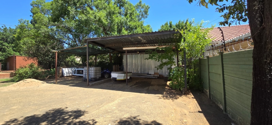 4 Bedroom Property for Sale in Universitas Free State